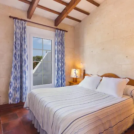 Agroturismo Biniatram Kır Evi *