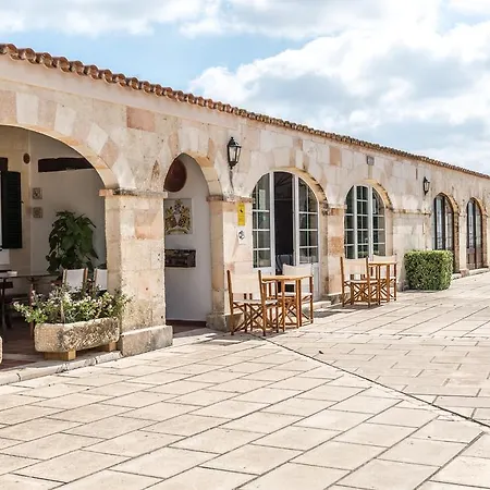 Agroturismo Biniatram Kır Evi *